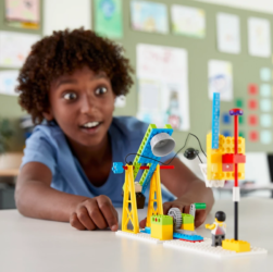 cach-lap-rap-lego-bricq-motion-nang-cao-cho-be