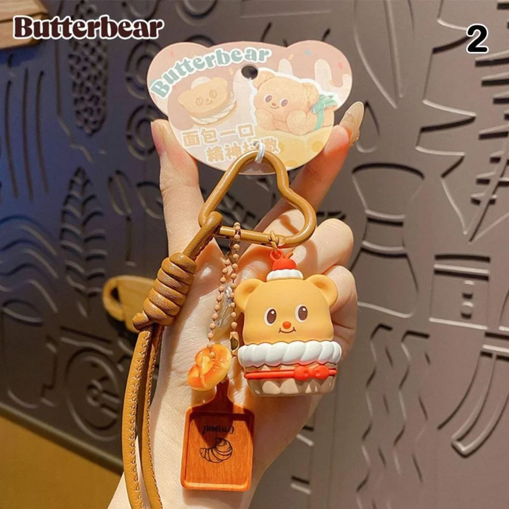 moc-khoa-butter-bear-cupcake-chuyen-da-ngoai-1