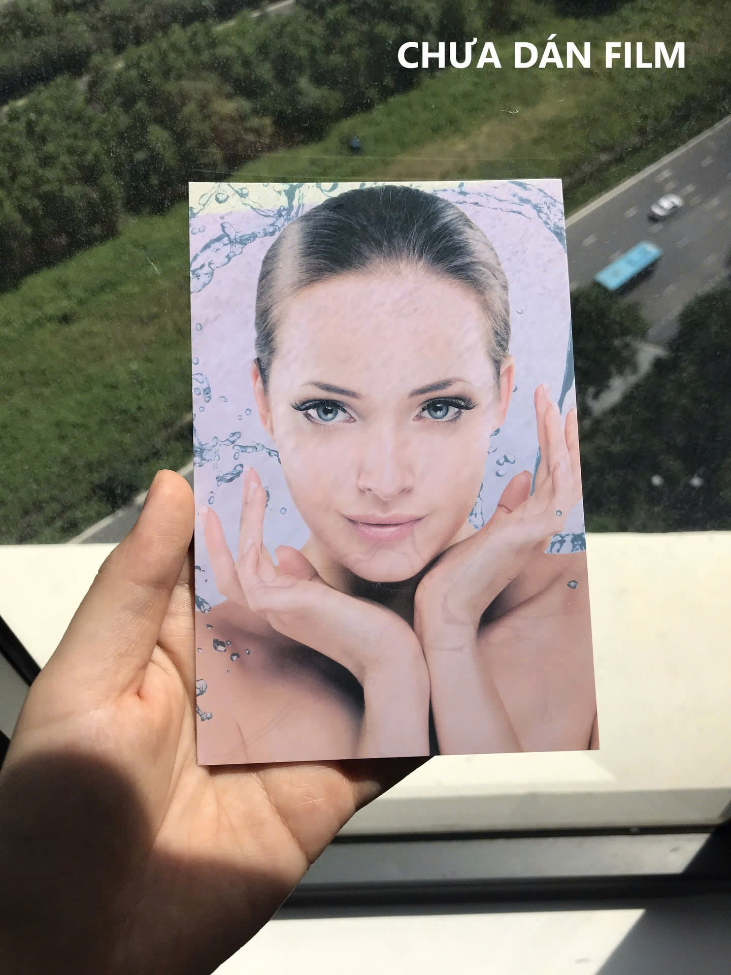 Trước khi dán phim cách nhiệt của kính với ảnh test UV